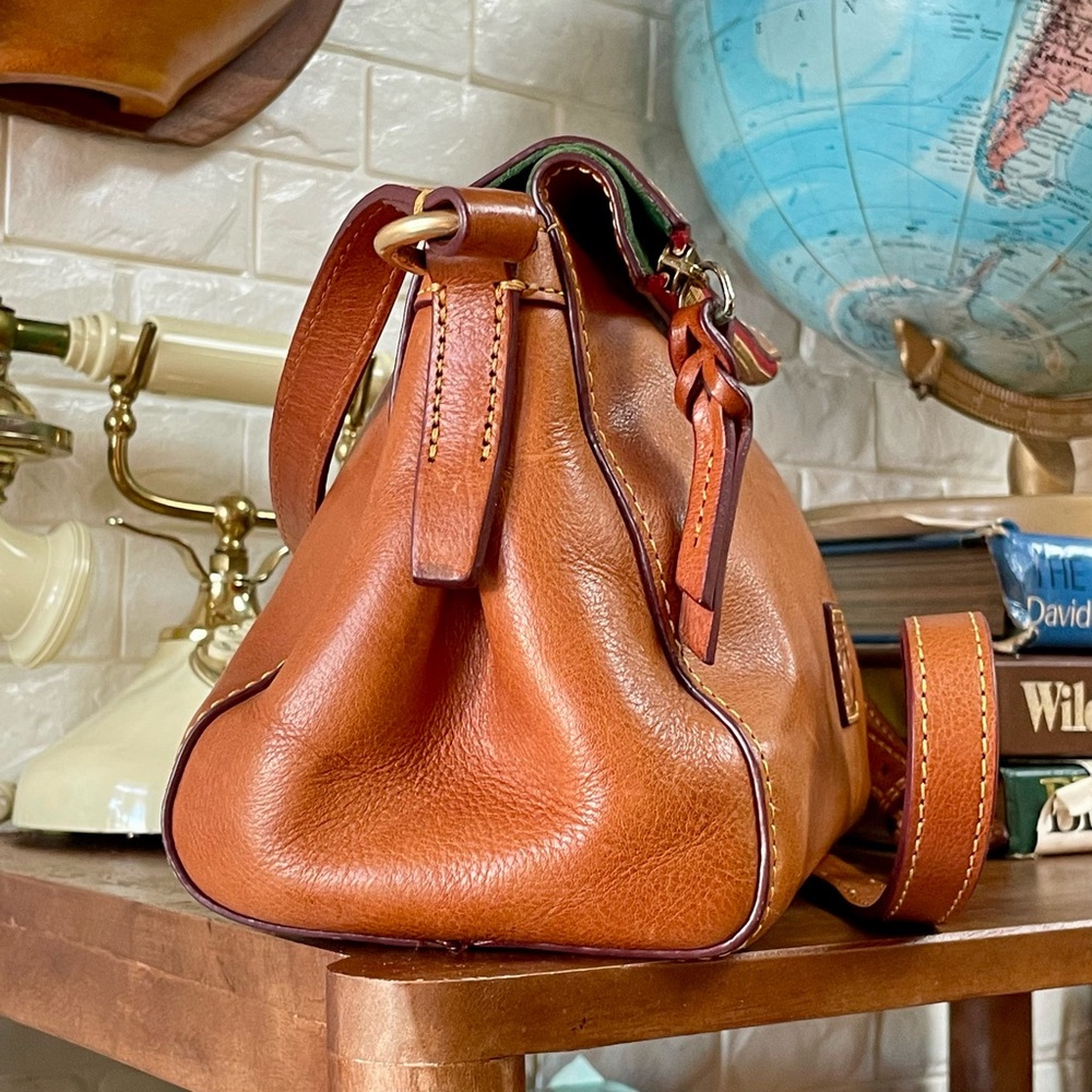 Vintage Dooney & Bourke Florentine Leather Laurel Crossbody Bag Purse - Picture 4 of 16